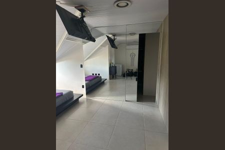Casa de condomínio à venda com 190m², 4 quartos e 1 vaga Casa de condomínio à venda com 190m², 4 quartos e 1 vagaQuarto