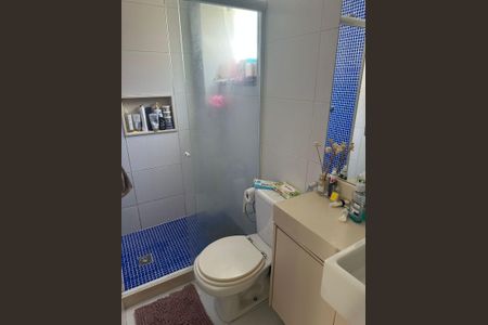 Casa de condomínio à venda com 190m², 4 quartos e 1 vaga Casa de condomínio à venda com 190m², 4 quartos e 1 vagaBanheiro