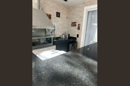 Casa de condomínio à venda com 190m², 4 quartos e 1 vaga Casa de condomínio à venda com 190m², 4 quartos e 1 vagaÁrea Gourmet