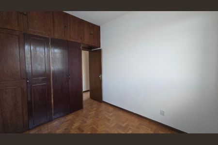 Casa para alugar com 210m², 5 quartos e 1 vaga