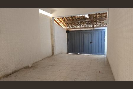 Casa para alugar com 210m², 5 quartos e 1 vaga
