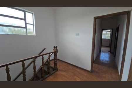 Casa para alugar com 210m², 5 quartos e 1 vaga