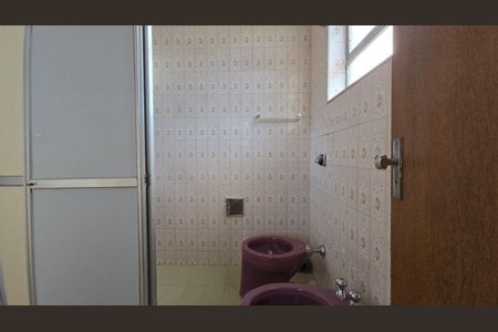 Casa para alugar com 210m², 5 quartos e 1 vaga