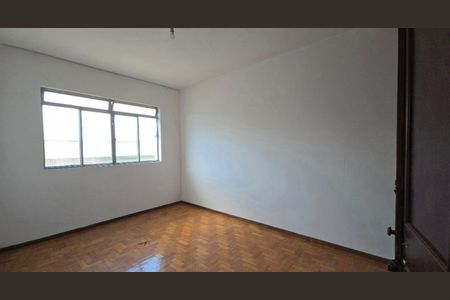 Casa para alugar com 210m², 5 quartos e 1 vaga Casa para alugar com 210m², 5 quartos e 1 vagaQuarto