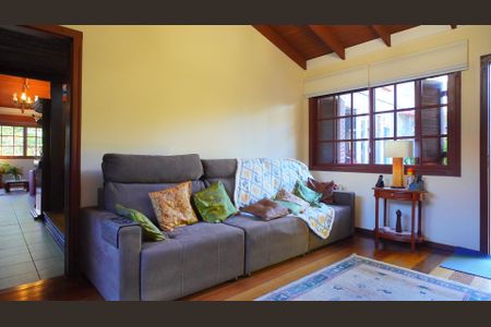 Sala 2 de casa à venda com 4 quartos, 339m² em Chácara das Pedras, Porto Alegre