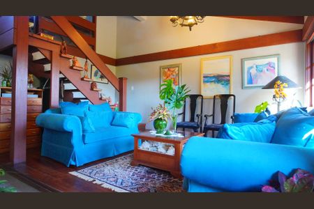 Sala  de casa à venda com 4 quartos, 339m² em Chácara das Pedras, Porto Alegre