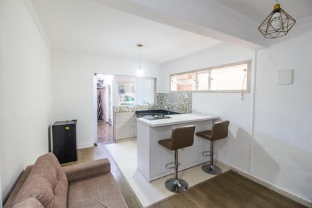 Sala  de kitnet/studio para alugar com 0 quarto, 25m² em Jardim Julio, Barueri