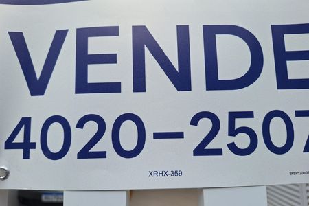 Apartamento à venda com 76m², 2 quartos e 1 vaga Apartamento à venda com 76m², 2 quartos e 1 vagaFachada