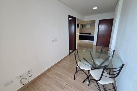 Sala de apartamento para alugar com 2 quartos, 68m² em Guilhermina, Praia Grande