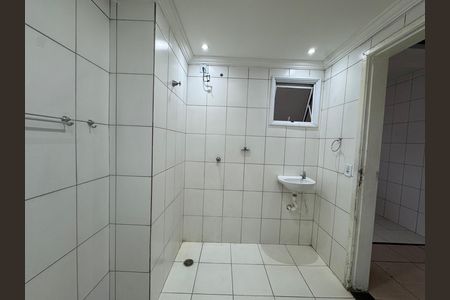 Banheiro de apartamento à venda com 2 quartos, 60m² em Metalúrgicos, Osasco