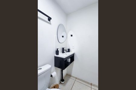 Apartamento à venda com 50m², 2 quartos e sem vaga Apartamento à venda com 50m², 2 quartos e sem vagaBanheiro