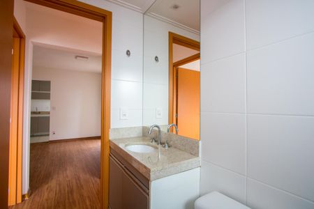 Apartamento para alugar com 64m², 2 quartos e 2 vagas Apartamento para alugar com 64m², 2 quartos e 2 vagasBanheiro social