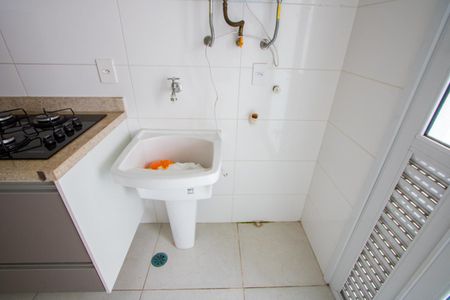 Apartamento para alugar com 64m², 2 quartos e 2 vagas Apartamento para alugar com 64m², 2 quartos e 2 vagasCozinha/Área de serviço