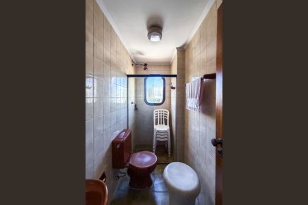 Apartamento para alugar com 395m², 4 quartos e 3 vagas Apartamento para alugar com 395m², 4 quartos e 3 vagasBanheiro de serviço