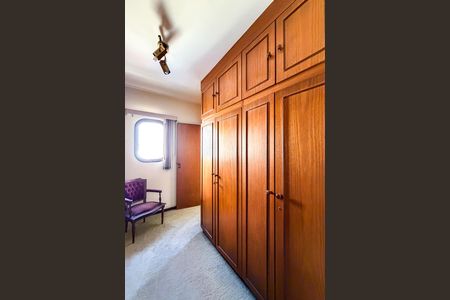 Apartamento para alugar com 395m², 4 quartos e 3 vagas Apartamento para alugar com 395m², 4 quartos e 3 vagasCloset da suíte 1