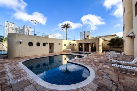 Apartamento para alugar com 395m², 4 quartos e 3 vagas Apartamento para alugar com 395m², 4 quartos e 3 vagasPiscina