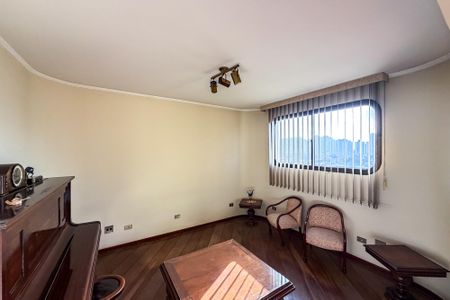Apartamento para alugar com 395m², 4 quartos e 3 vagas Apartamento para alugar com 395m², 4 quartos e 3 vagasSala de TV