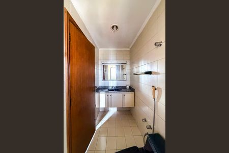 Apartamento para alugar com 395m², 4 quartos e 3 vagas Apartamento para alugar com 395m², 4 quartos e 3 vagasBanheiro da Suíte 4
