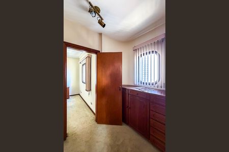 Apartamento para alugar com 395m², 4 quartos e 3 vagas Apartamento para alugar com 395m², 4 quartos e 3 vagasCloset da suíte 2