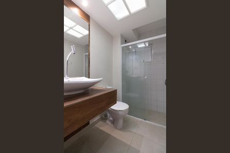 Apartamento à venda com 82m², 3 quartos e 1 vaga Apartamento à venda com 82m², 3 quartos e 1 vagaBanheiro