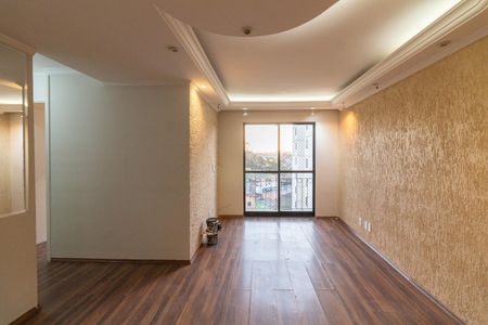 Apartamento à venda com 82m², 3 quartos e 1 vaga Apartamento à venda com 82m², 3 quartos e 1 vagaSala
