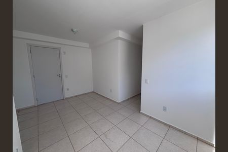 Sala de apartamento à venda com 2 quartos, 48m² em Barra da Tijuca, Rio de Janeiro