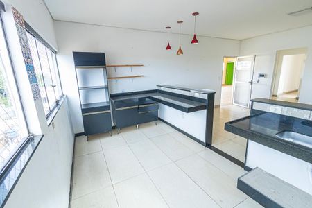 Cozinha de casa para alugar com 2 quartos, 110m² em Novo Glória, Belo Horizonte