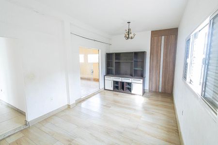 Casa para alugar com 110m², 2 quartos e 1 vaga Casa para alugar com 110m², 2 quartos e 1 vagaSala 02