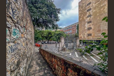 Apartamento para alugar com 150m², 3 quartos e sem vaga