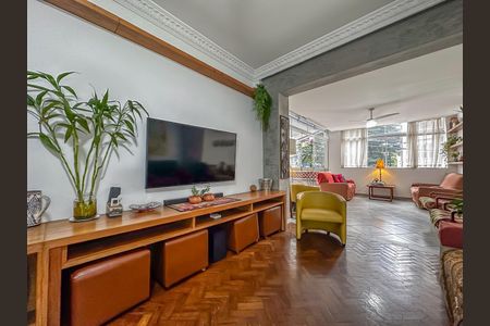 Apartamento para alugar com 150m², 3 quartos e sem vaga
