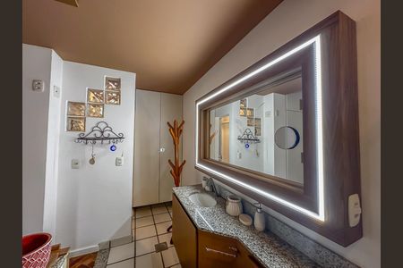 Apartamento para alugar com 150m², 3 quartos e sem vaga