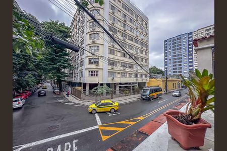 Apartamento para alugar com 150m², 3 quartos e sem vaga