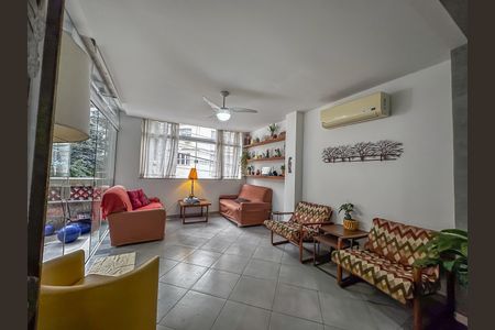 Apartamento para alugar com 150m², 3 quartos e sem vaga