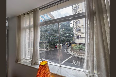 Apartamento para alugar com 150m², 3 quartos e sem vaga