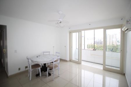 Sala de apartamento para alugar com 2 quartos, 73m² em Moinhos de Vento, Porto Alegre