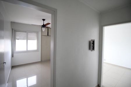 Corredor de apartamento para alugar com 2 quartos, 73m² em Moinhos de Vento, Porto Alegre