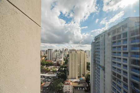 Apartamento à venda com 132m², 3 quartos e 2 vagasVista da Suíte 1