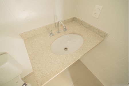 Apartamento à venda com 132m², 3 quartos e 2 vagasBanheiro da Suíte 1