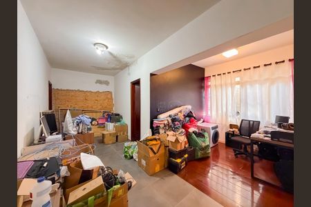 Casa à venda com 450m², 6 quartos e 3 vagas Casa à venda com 450m², 6 quartos e 3 vagasSuíte 3