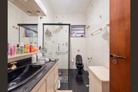Casa à venda com 450m², 6 quartos e 3 vagas Casa à venda com 450m², 6 quartos e 3 vagasBanheiro da Suíte 1