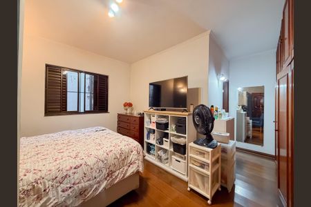 Suíte 1 de casa para alugar com 6 quartos, 450m² em Vila Mariana, São Paulo