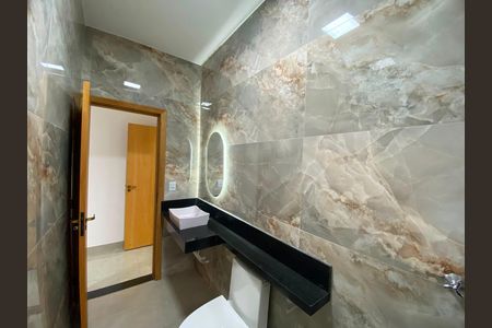 Casa à venda com 168m², 3 quartos e 4 vagas