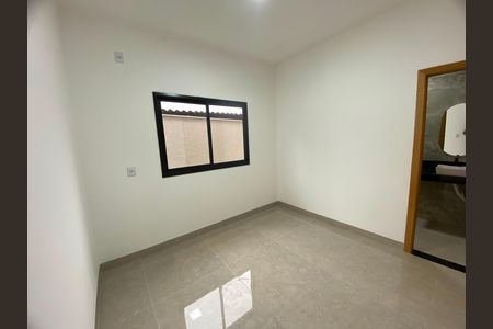Casa à venda com 168m², 3 quartos e 4 vagas