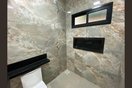 Casa à venda com 168m², 3 quartos e 4 vagas