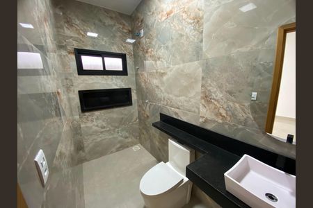 Casa à venda com 168m², 3 quartos e 4 vagas