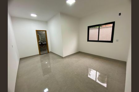 Casa à venda com 168m², 3 quartos e 4 vagas