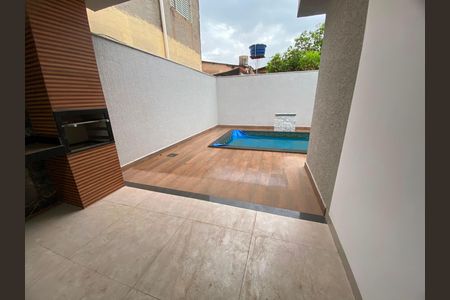 Casa à venda com 168m², 3 quartos e 4 vagas