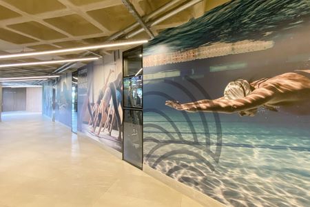 Casa de condomínio à venda com 455m², 4 quartos e 4 vagas Casa de condomínio à venda com 455m², 4 quartos e 4 vagasÁrea comum