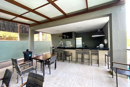 Casa de condomínio à venda com 455m², 4 quartos e 4 vagas Casa de condomínio à venda com 455m², 4 quartos e 4 vagasÁrea comum