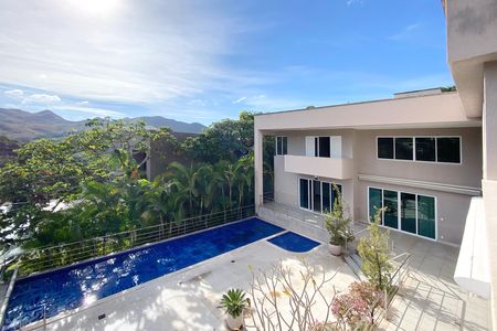 Casa de condomínio à venda com 455m², 4 quartos e 4 vagas Casa de condomínio à venda com 455m², 4 quartos e 4 vagasVista da Suite 2